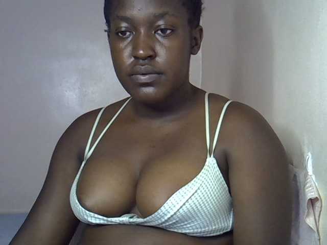 Honey-drop live cam on BongaCams