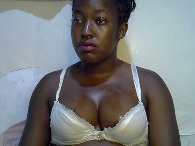 Honey-drop live cam on BongaCams