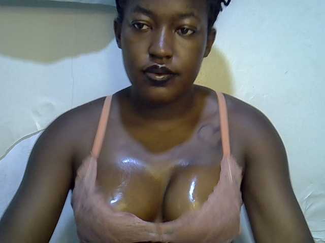 Honey-drop live cam on BongaCams