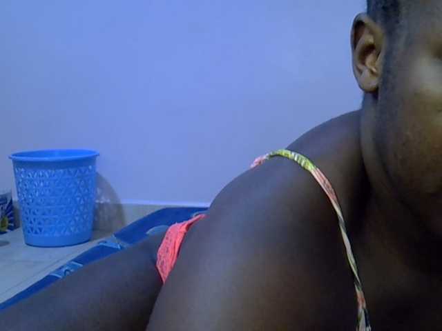 Honey-drop cam en direct sur BongaCams