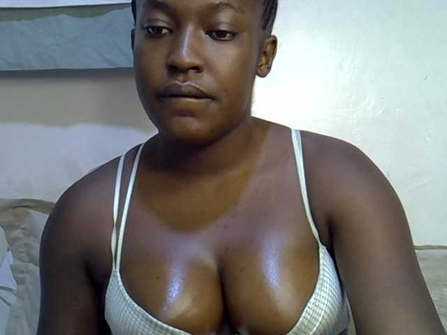 Honey-drop live cam on BongaCams
