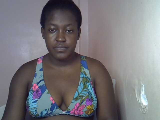 Honey-drop live cam on BongaCams