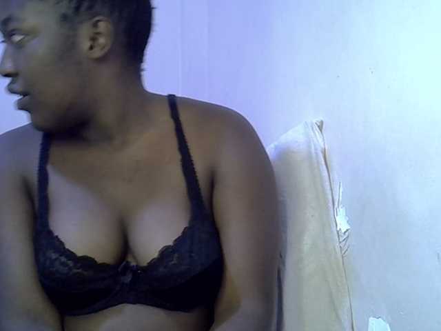 Honey-drop live cam on BongaCams