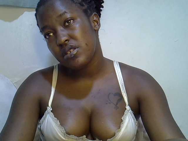 Honey-drop live cam on BongaCams