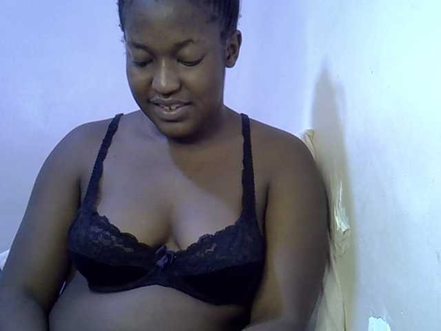 Honey-drop live cam on BongaCams