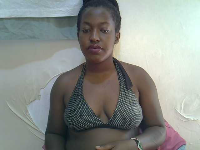 Honey-drop live cam on BongaCams