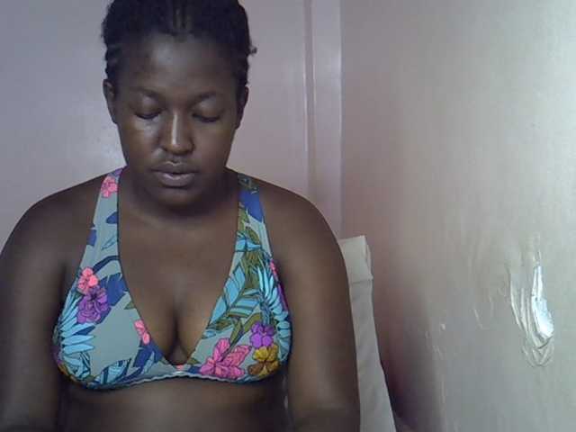 Honey-drop live cam on BongaCams