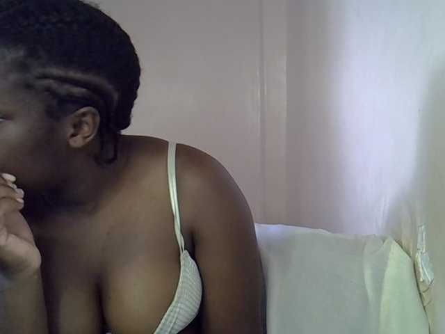 Honey-drop, 21 y/o - Live Cam on BongaCams