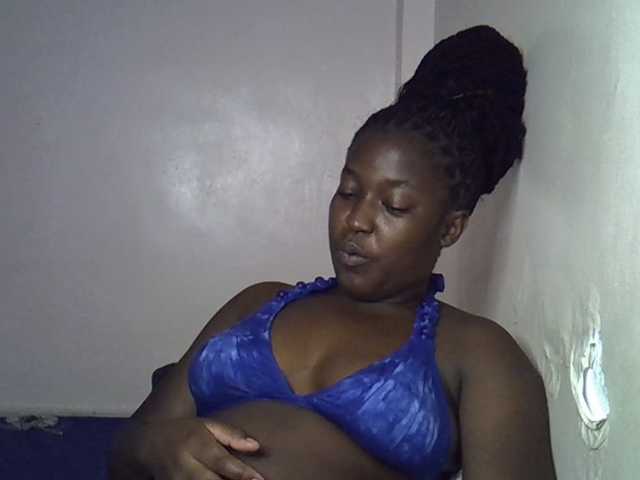 Honey-drop live cam on BongaCams