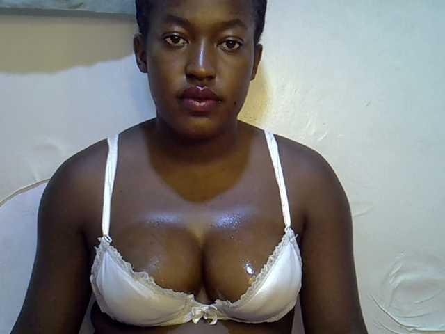 Honey-drop live cam on BongaCams