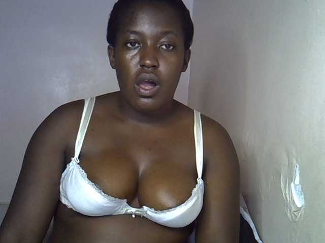 Honey-drop live cam on BongaCams