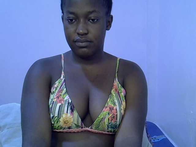 Honey-drop live cam on BongaCams