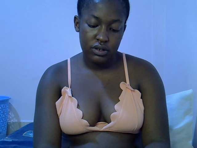 Honey-drop live cam on BongaCams