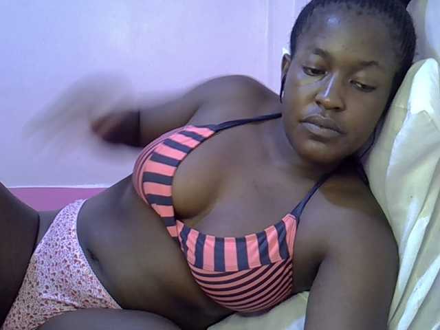 Honey-drop live cam on BongaCams