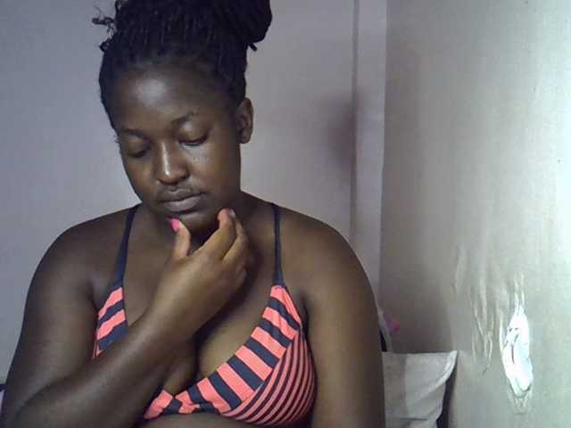 Honey-drop live cam on BongaCams