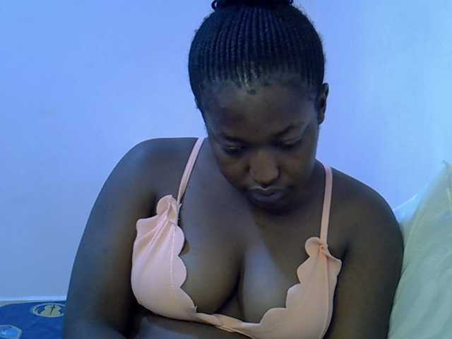 Honey-drop live cam on BongaCams