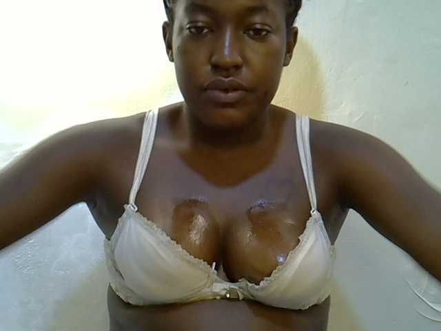 Honey-drop live cam on BongaCams