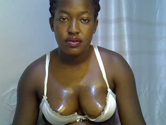 Honey-drop live cam on BongaCams