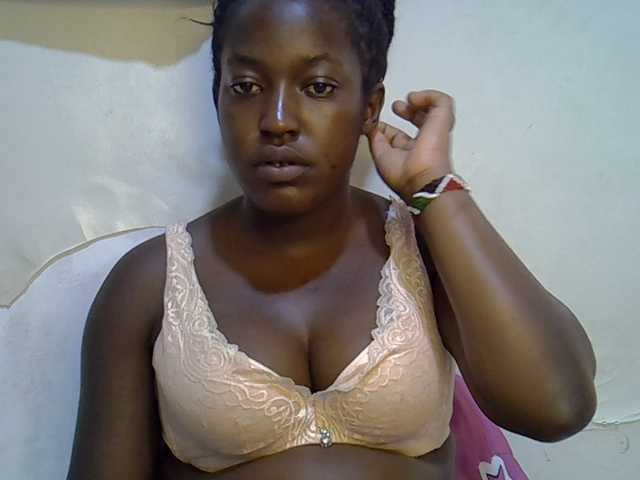 Honey-drop live cam on BongaCams