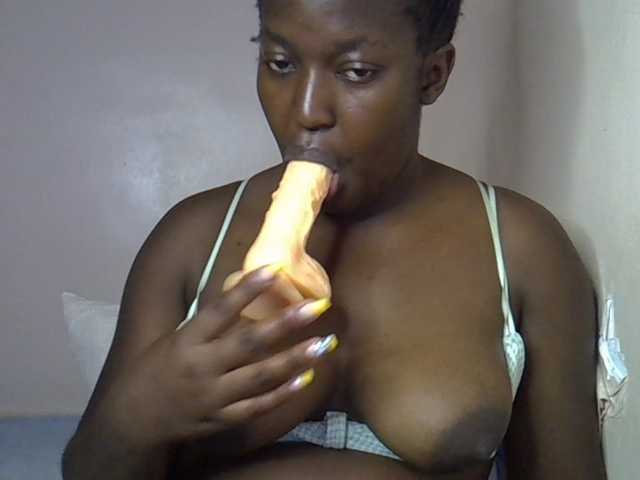 Honey-drop live cam on BongaCams
