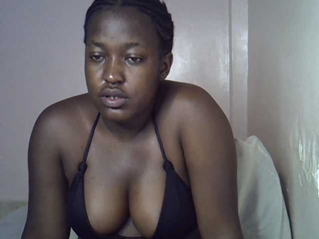 Honey-drop live cam on BongaCams