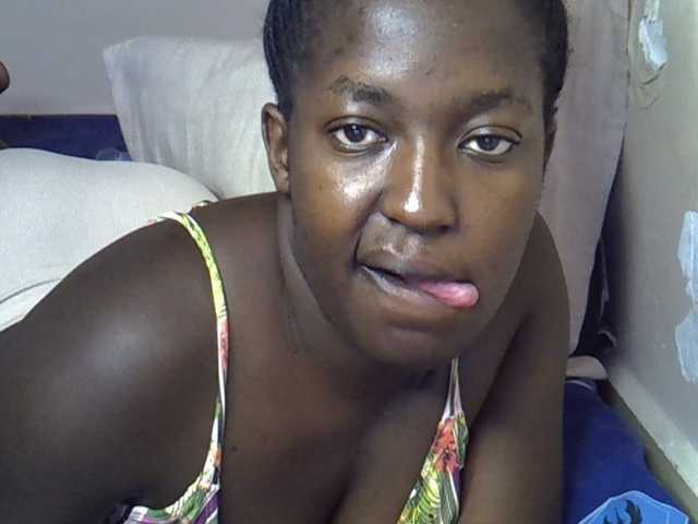 Honey-drop live cam on BongaCams