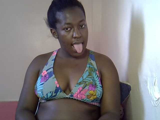 Honey-drop live cam on BongaCams