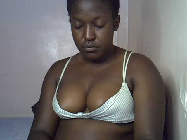 Honey-drop live cam on BongaCams