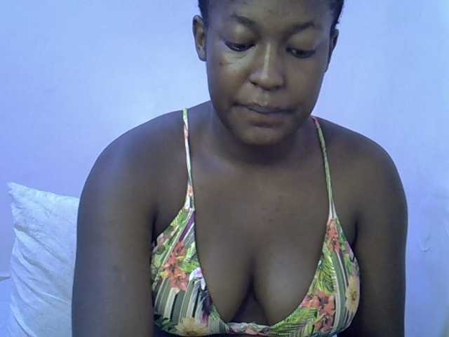 Honey-drop live webcam show