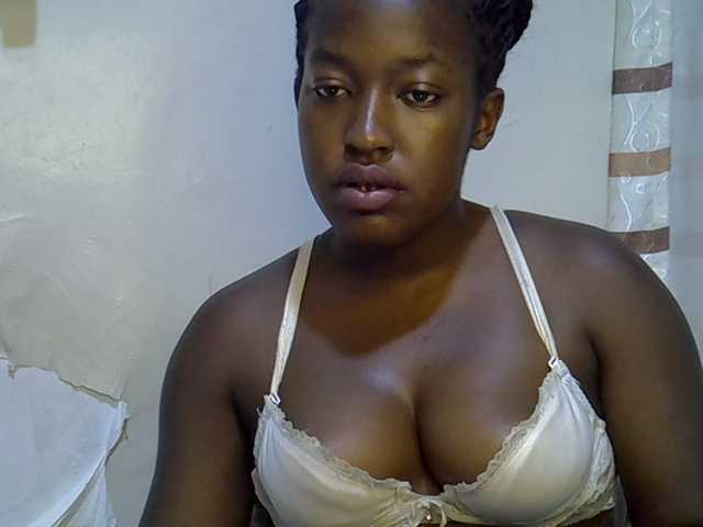 Honey-drop live cam on BongaCams