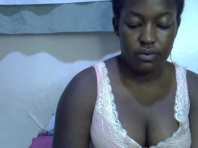 Honey-drop live cam on BongaCams