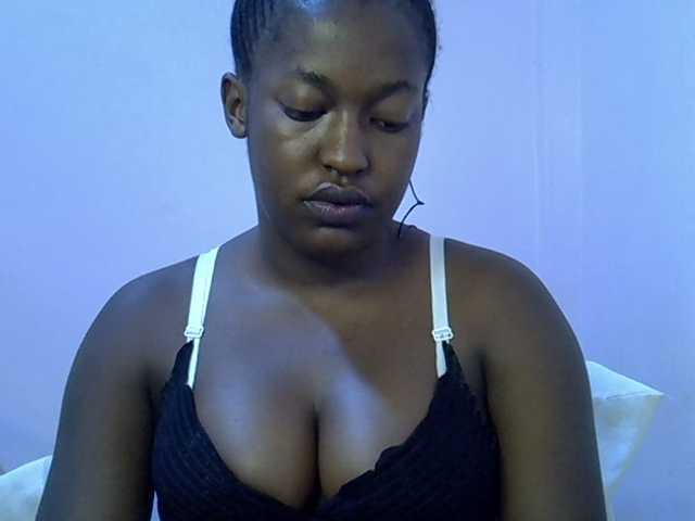 Honey-drop live cam on BongaCams