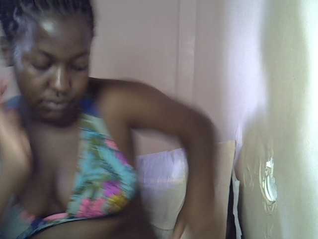 Honey-drop live cam on BongaCams