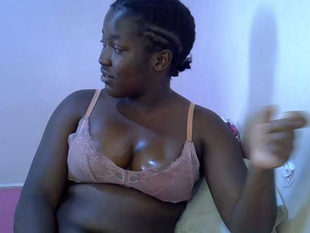 Honey-drop live cam on BongaCams