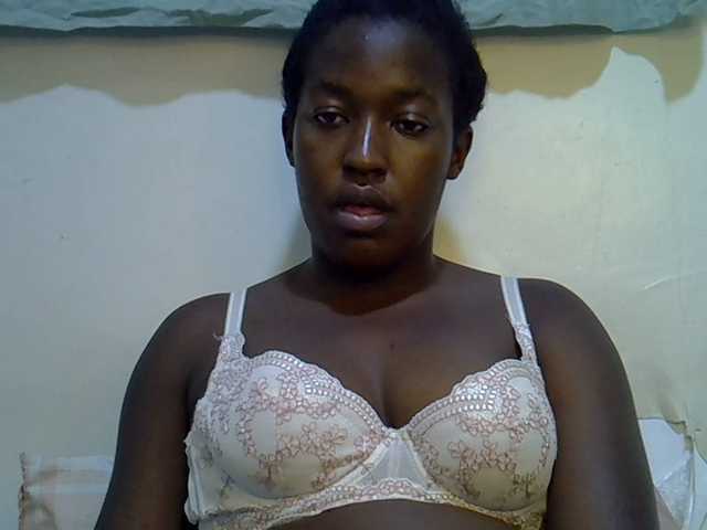 Honey-drop Live Cam on BongaCams