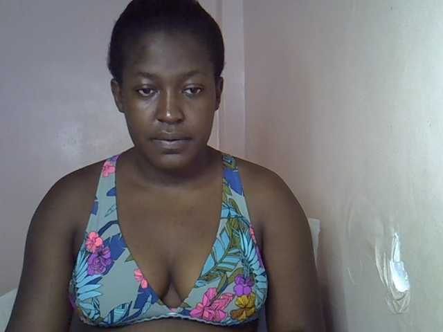 Honey-drop live cam on BongaCams