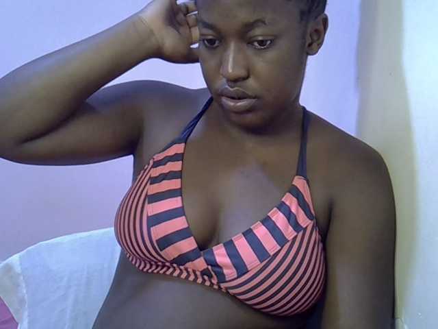 Honey-drop live webcam show