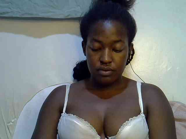 Honey-drop Live Webcam on BongaCams