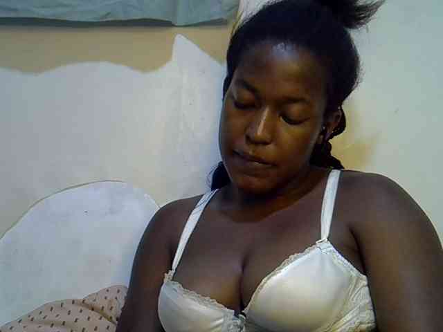 Honey-drop Live Webcam on BongaCams