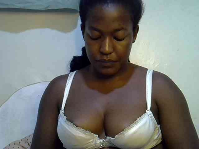 Honey-drop Live Webcam on BongaCams