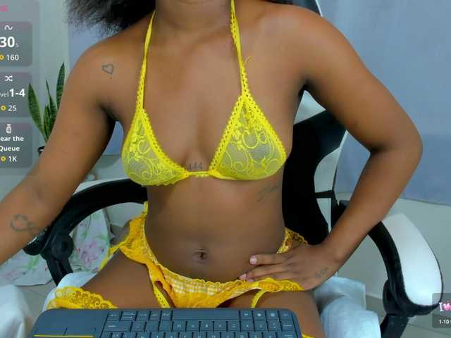 SiennaRuby live cam on BongaCams