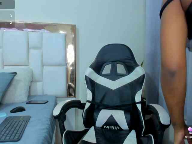 SiennaRuby webcam