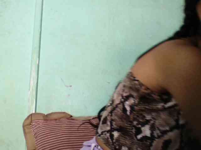 Aluciah1a webcam