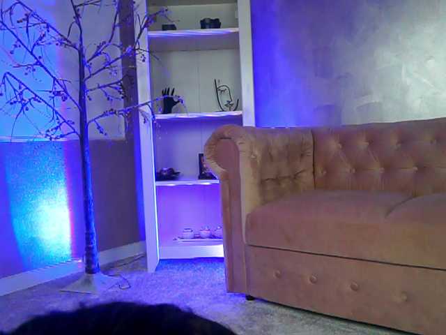 TinyCassy live cam on BongaCams