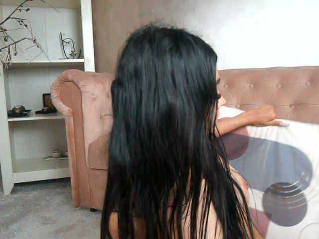 Sex chat gratuit in direct cu TinyCassy pe BongaCams