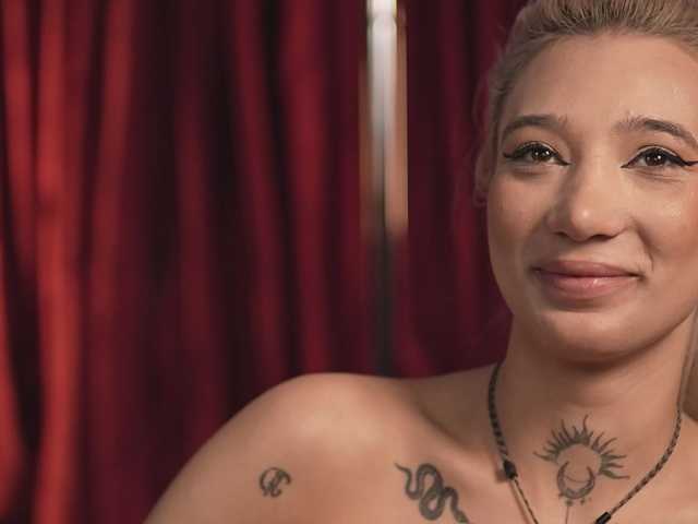 SiennaJayden live cam on BongaCams