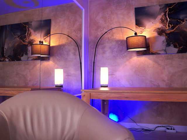 SiennaJayden live cam on BongaCams