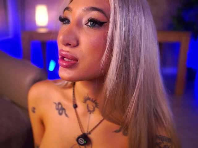 SiennaJayden live cam on BongaCams