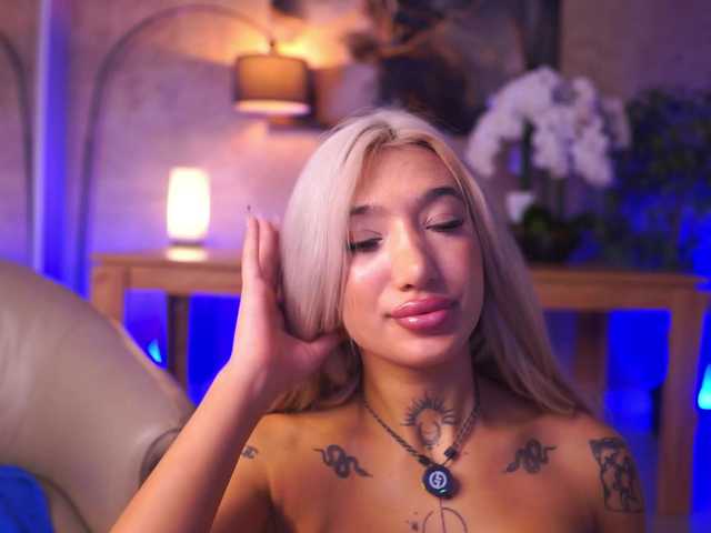 SiennaJayden live cam on BongaCams