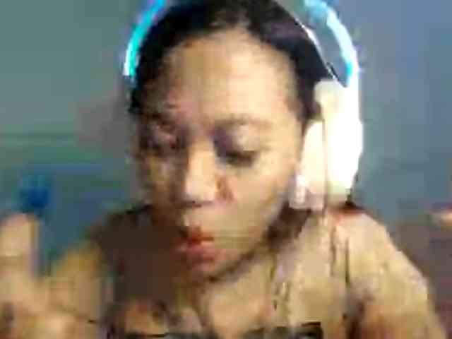 MavisFrisbey webcam